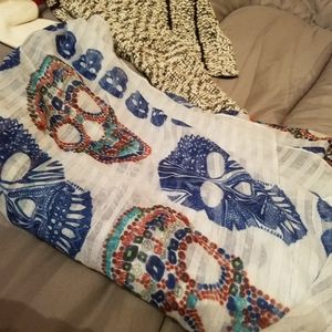 Skull scarf